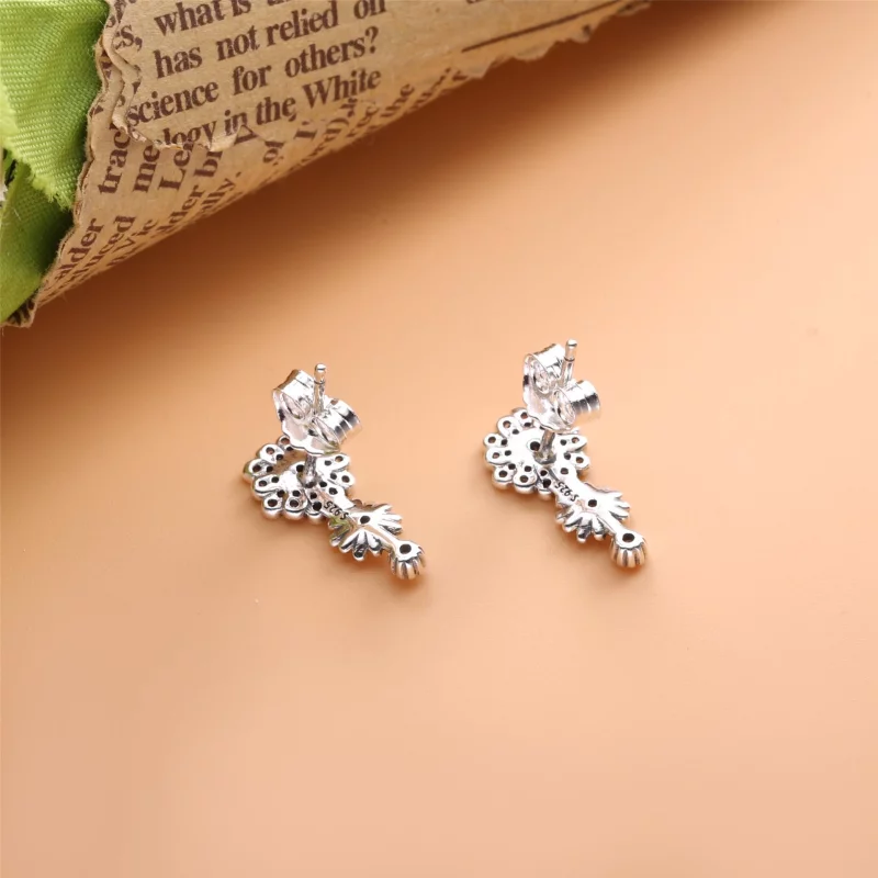 (תמונה ל-) פנדורה עגילי Sparkling Daisy Flower Trio - 298876C01 - הצג 5