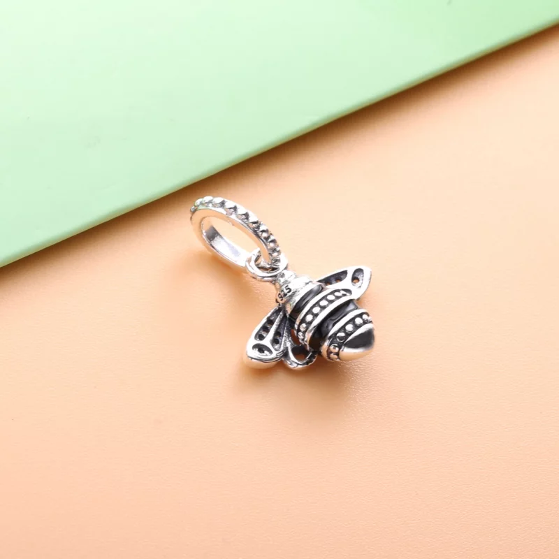 (תמונה ל-) פנדורה תליון Sparkling Queen Bee - 398840C01 - הצג 3