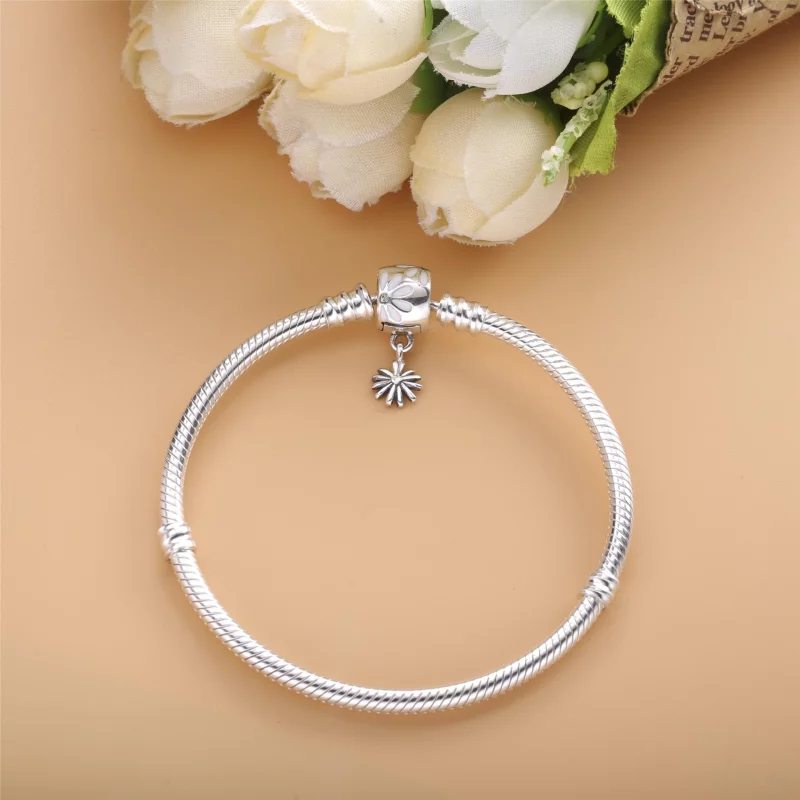 (תמונה ל-) צמיד Daisy Flower Clasp Snake Chain - 598776C01 - הצג 4
