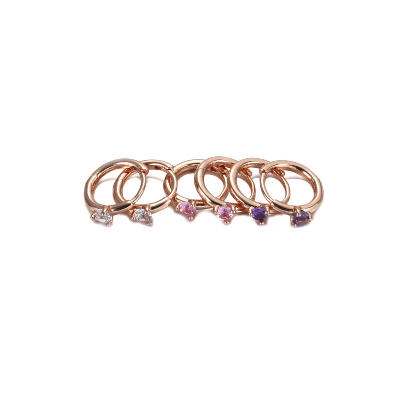 (תמונה ל-) עגילי חישוק Huggie סוליטר בכחול בהיר - 289304C02 - הצג 6