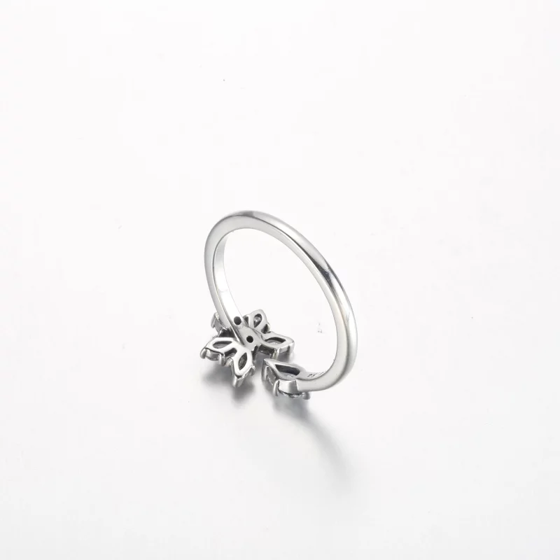(תמונה ל-) טבעת פנדורה Sparkling Herbarium Cluster Open Ring - 192611C01 - הצג 5