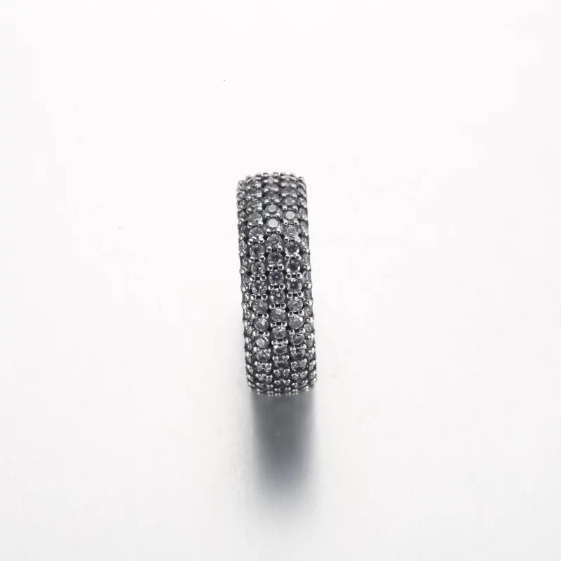 (תמונה ל-) טבעת פנדורה Timeless Pavé בעלת שלוש שורות - 192634C01 - הצג 6