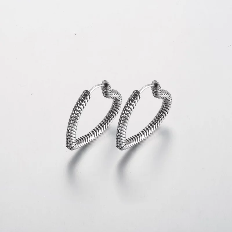 (תמונה ל-) Pandora Moments Heart Charm Hoop עגילי - 292236C00 - הצג 3