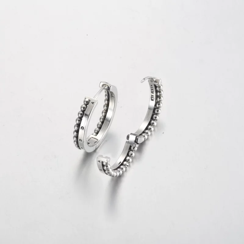 (תמונה ל-) Pandora Signature Logo & Beads Hoop עגילי - 292310C00 - הצג 3