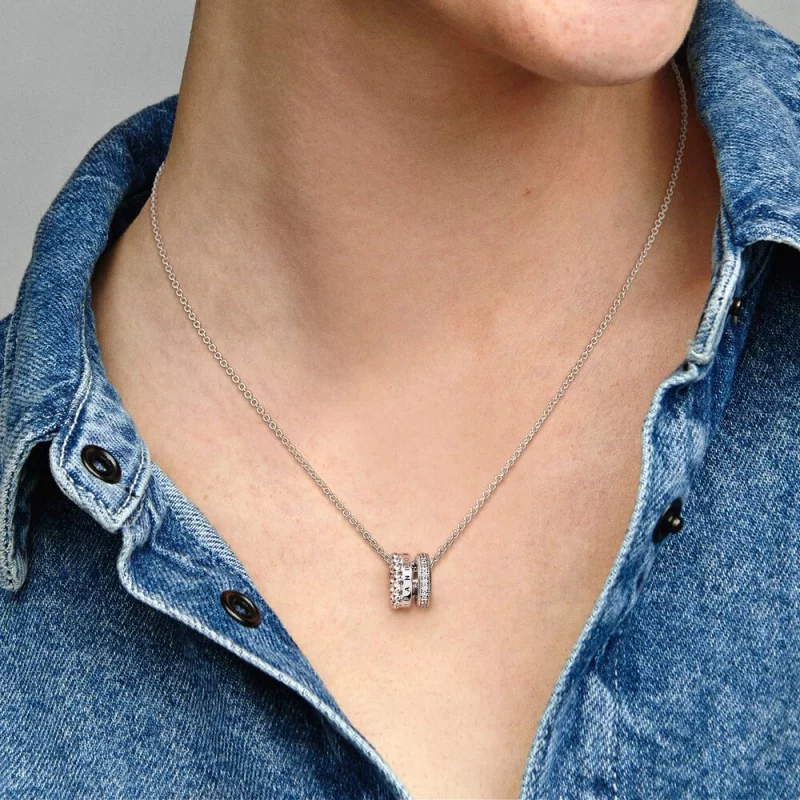 (תמונה ל-) לוגו חתימת פנדורה Pavé & Beads תליון ושרשרת - 392311C01 - הצג 5