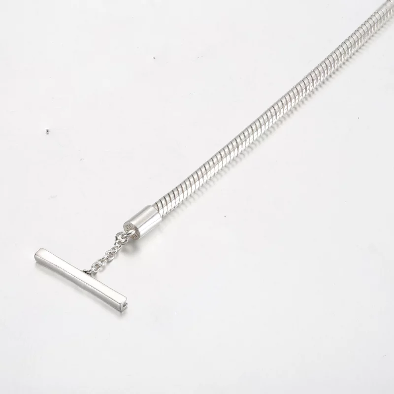 (תמונה ל-) Pandora Moments דו-גווני לוגו T-Bar צמיד שרשרת נחש - 582309C00 - הצג 5