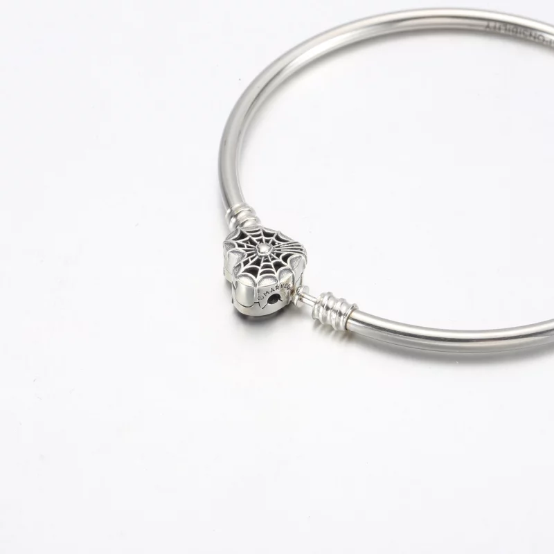(תמונה ל-) Pandora Moments מארוול ספיידרמן צמיד אבזם מסכה - 592324C01 - הצג 5