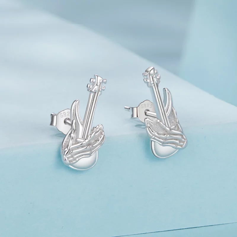 (תמונה ל-) עגילי PANDORA Style Skeleton Hand Bass - SCE1806 - הצג 2