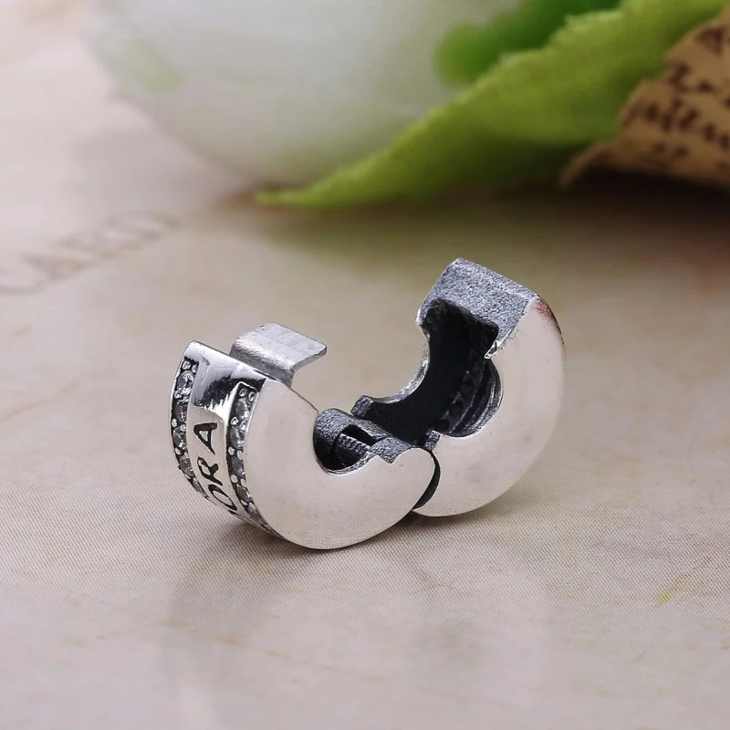 (תמונה ל-) קליפס כסף לוגו PANDORA - 792056CZ - הצג 3