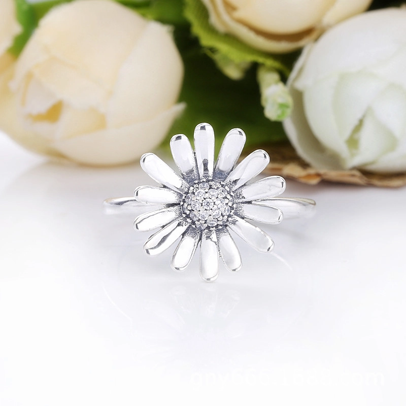 (תמונה ל-) פנדורה טבעת Pavé Daisy Flower - 198817C01 - הצג 2