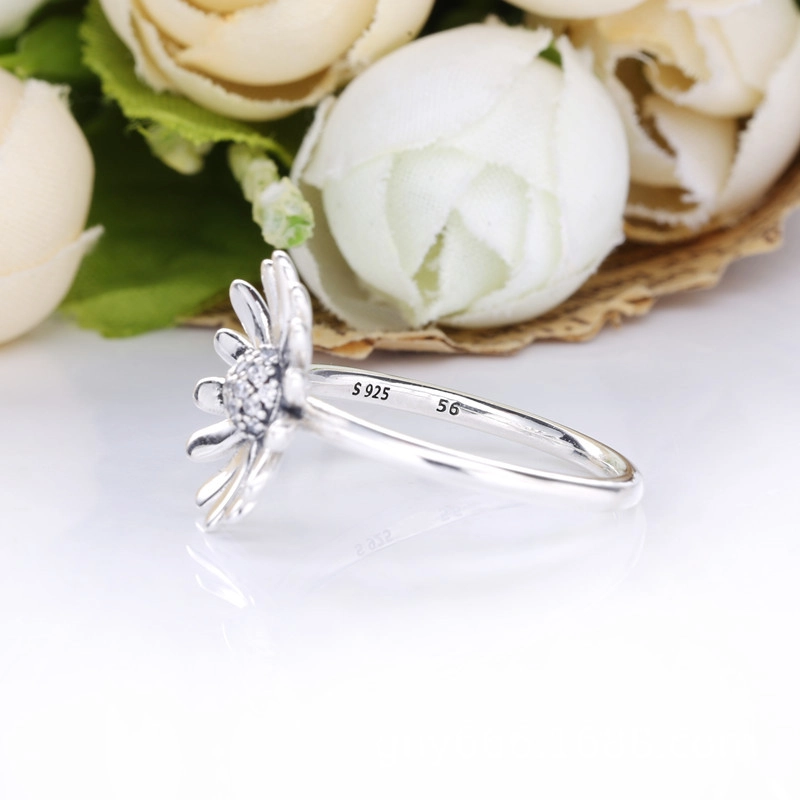 (תמונה ל-) פנדורה טבעת Pavé Daisy Flower - 198817C01 - הצג 3